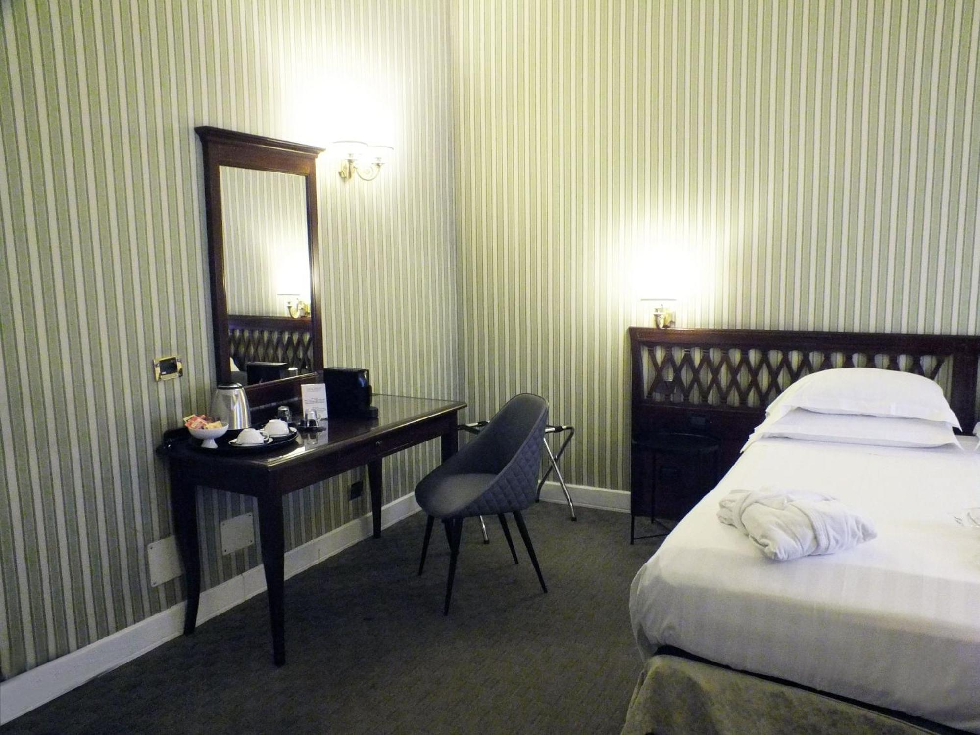 Bb Hotels Smarthotel Bailey'S — Fotos 1